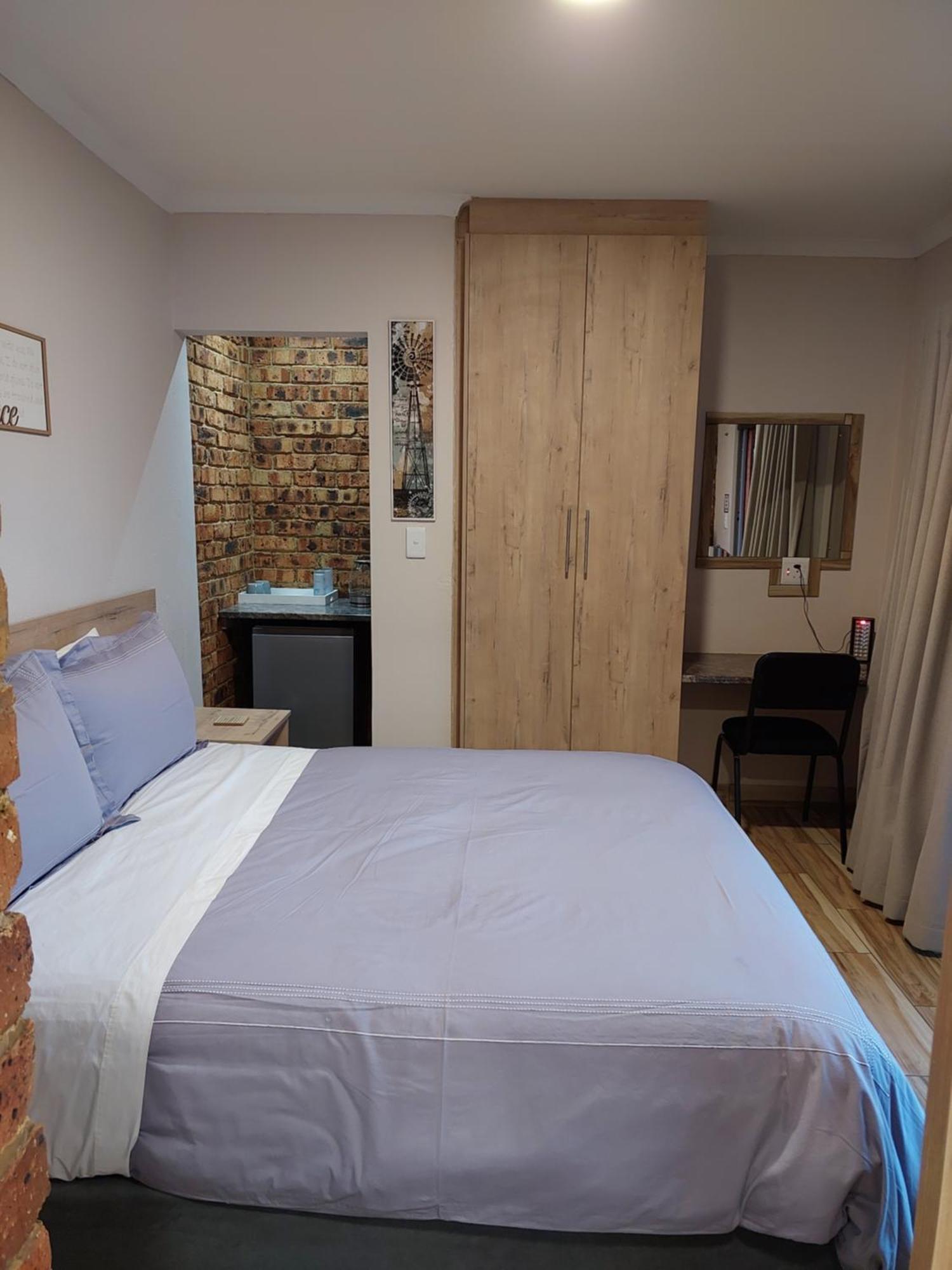 Twins Guest House Astoni Vanderbijlpark Quarto foto