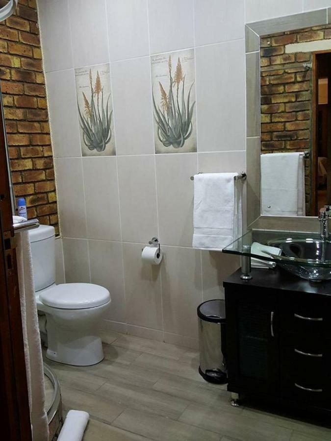 Twins Guest House Astoni Vanderbijlpark Exterior foto